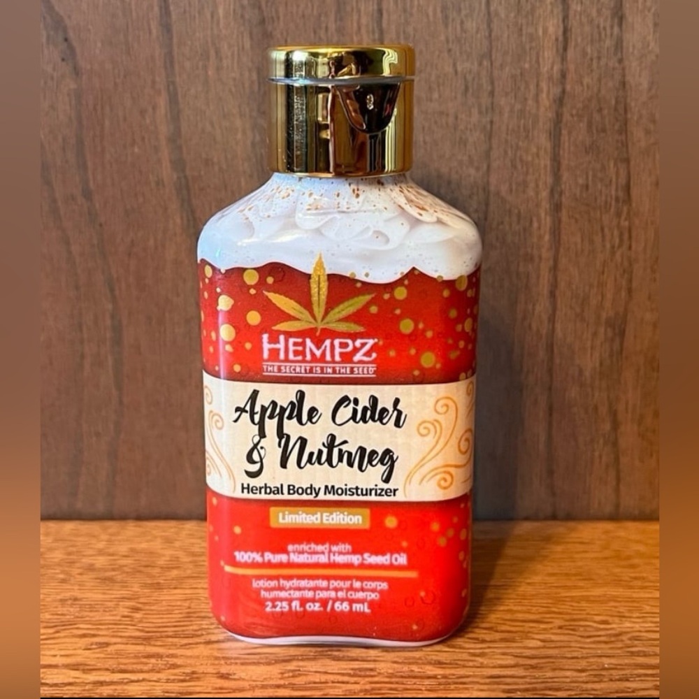 💗 5/$10 - Hempz Apple Cider & Nutmeg Lotion